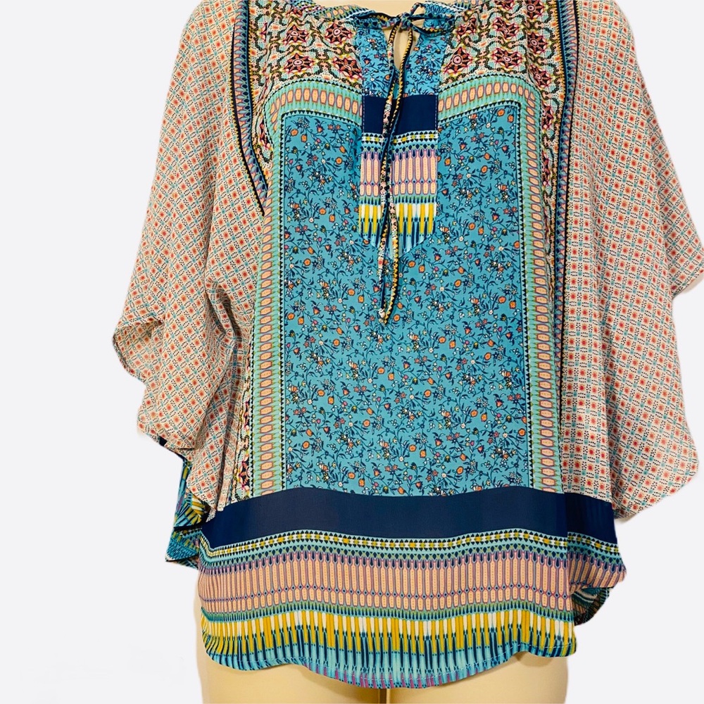 NWOT ANTHROPOLOGIE~ FIG & FLOWER ~BOHO BATWING TOP - Picture 6 of 7